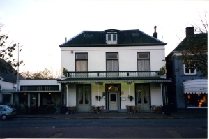 F6001 Dorpsstraat Hotel Bakker 1998